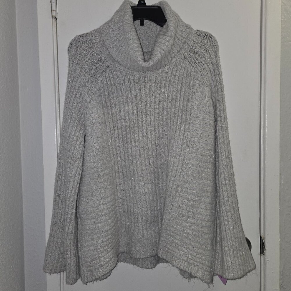 Simply Vera Wang Wind Chime Sweater XL Gray Silver Metallic Ribbed Turtleneck - Picture 2 of 7